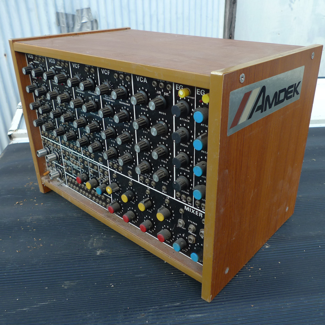 カラーボックスを加工して筐体