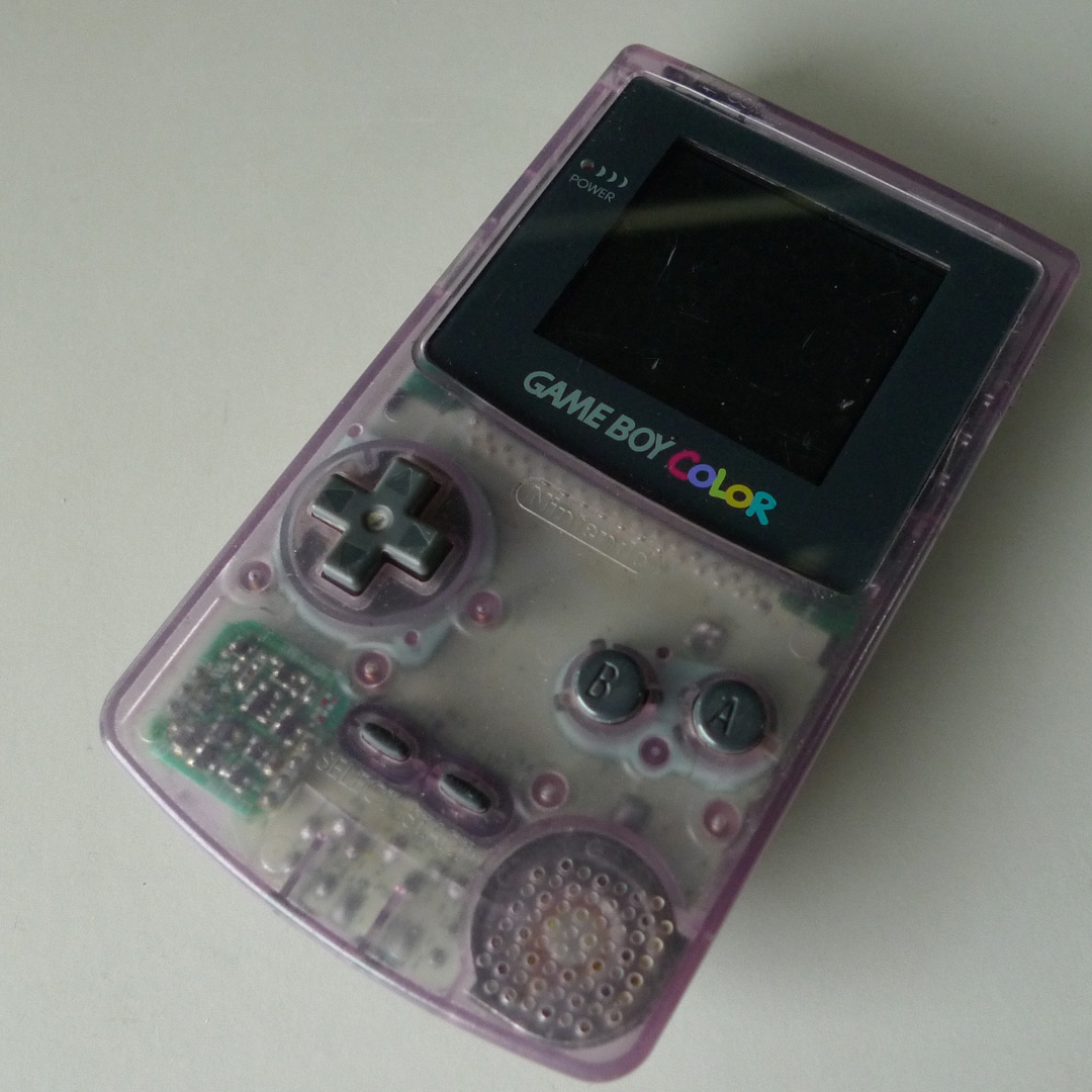 ゲームボーイカラー外観
